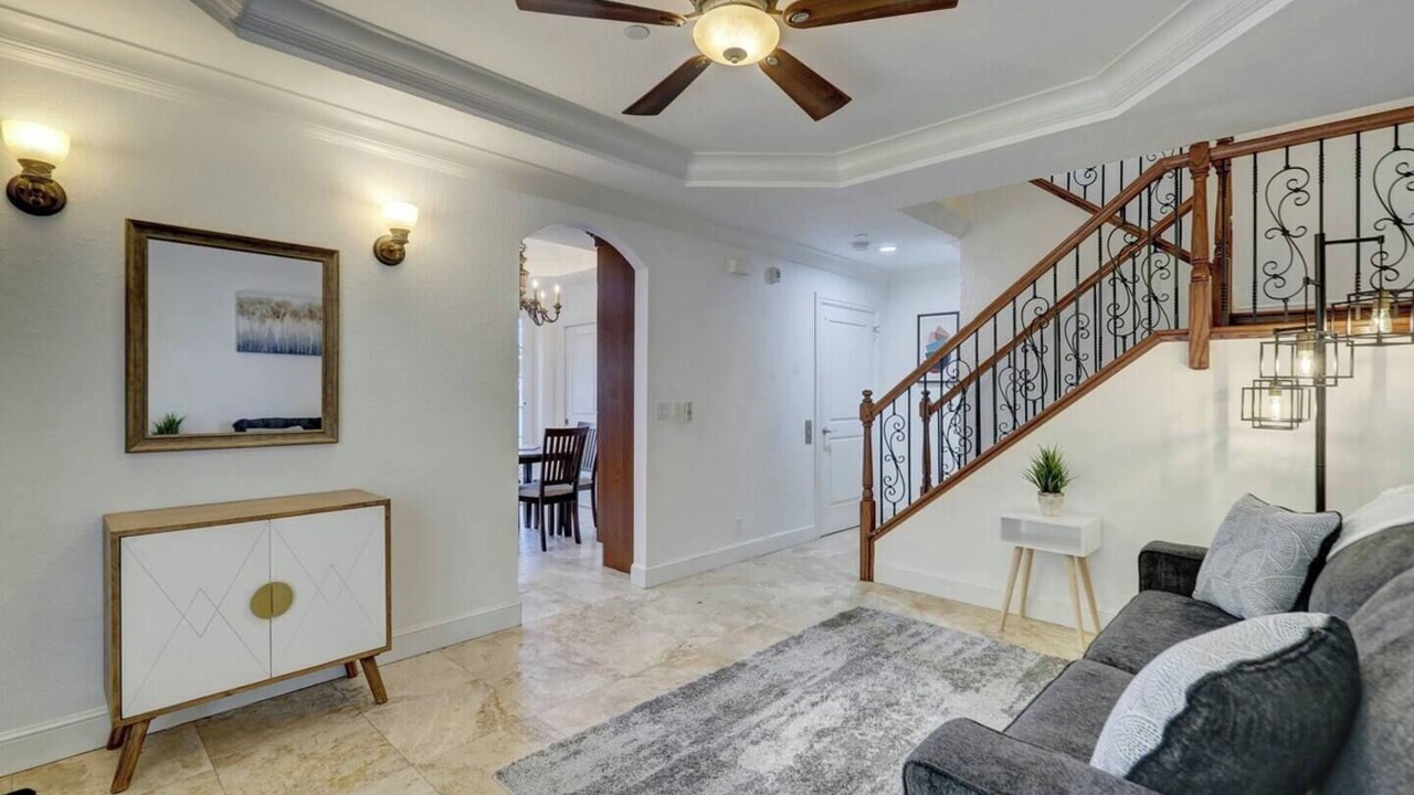 Photo of Livingroom in Colee Hammock