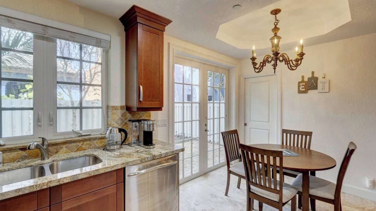 Photo of Kitchen in Colee Hammock