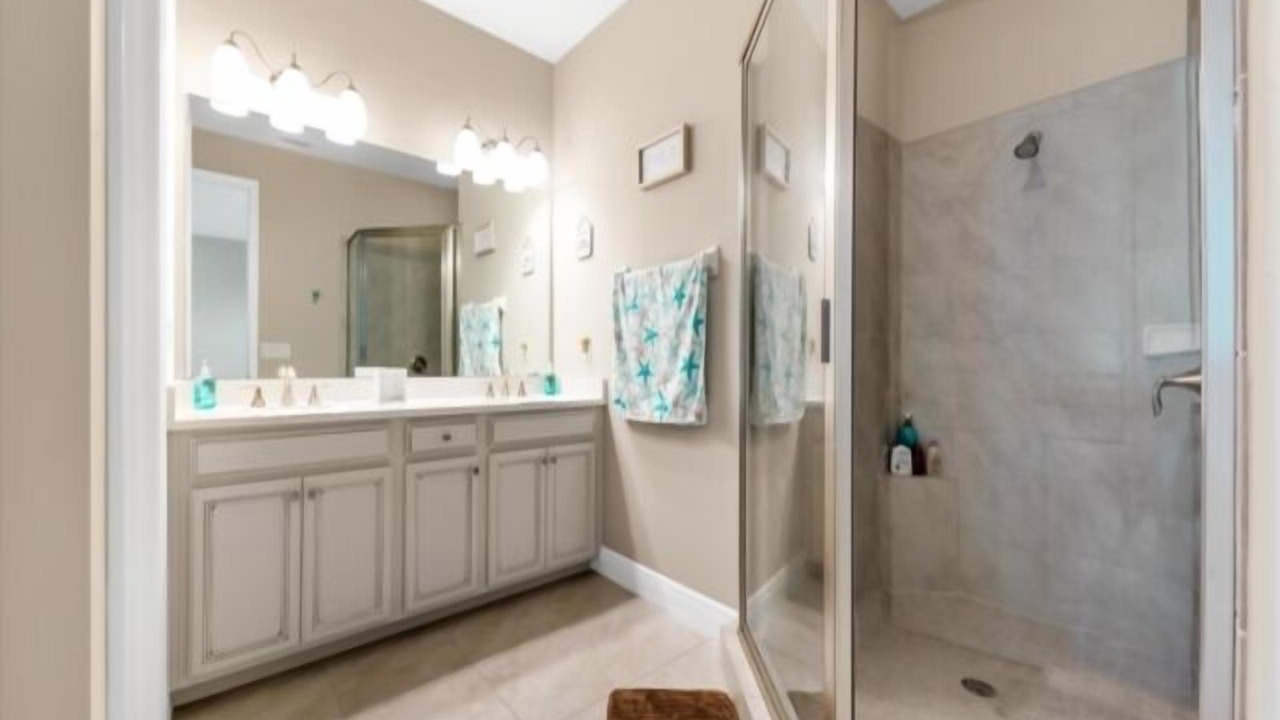 Photo of Bathroom in Cape Haze
