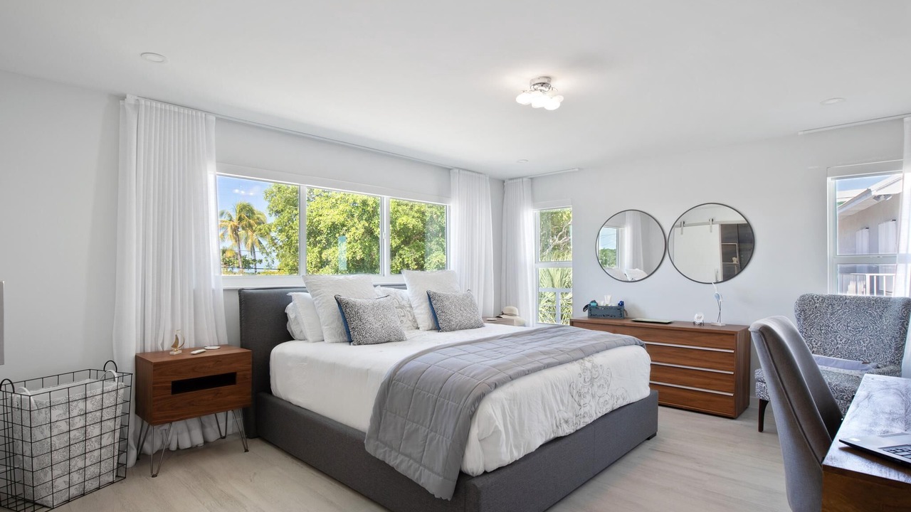 Photo of Bedroom in Indian Waterways