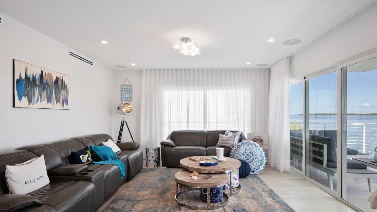 Photo of Livingroom in Indian Waterways