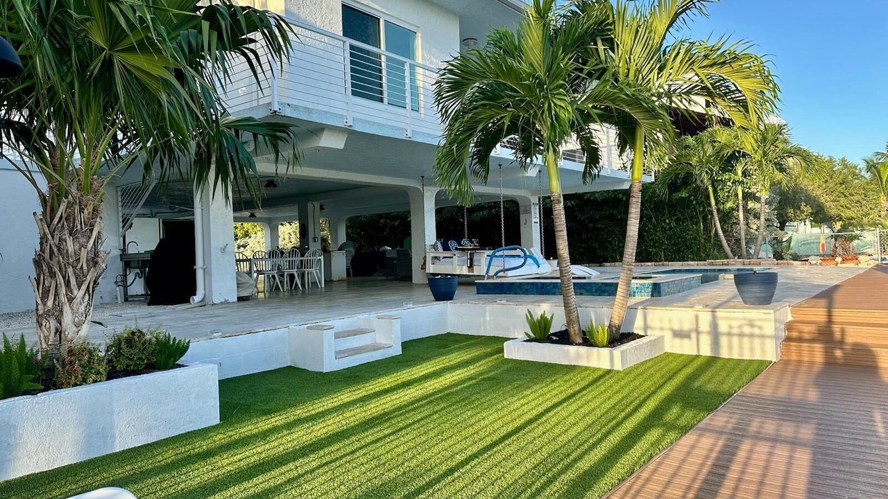 Photo of Patio Balcony in Indian Waterways