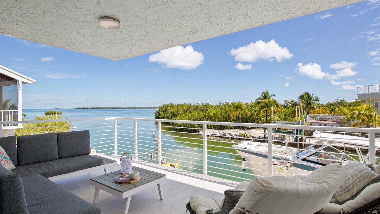 Photo of Patio Balcony in Indian Waterways