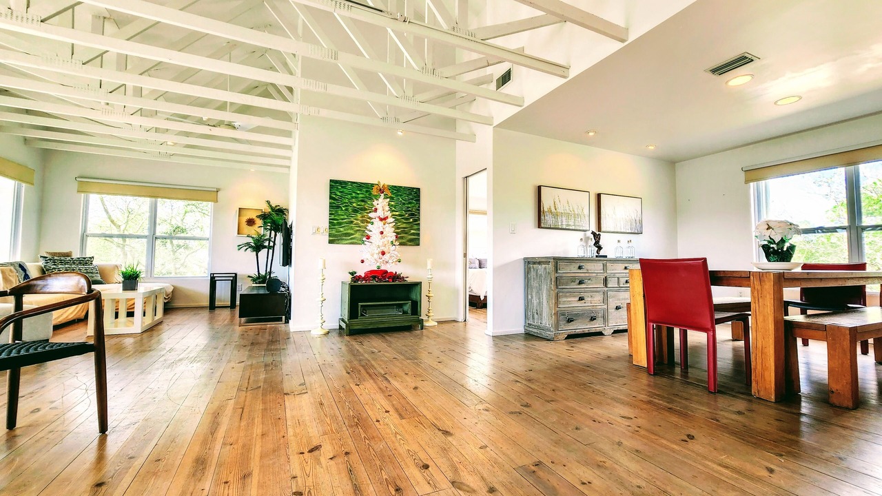 Photo of Bedroom in Surf Side Shores
