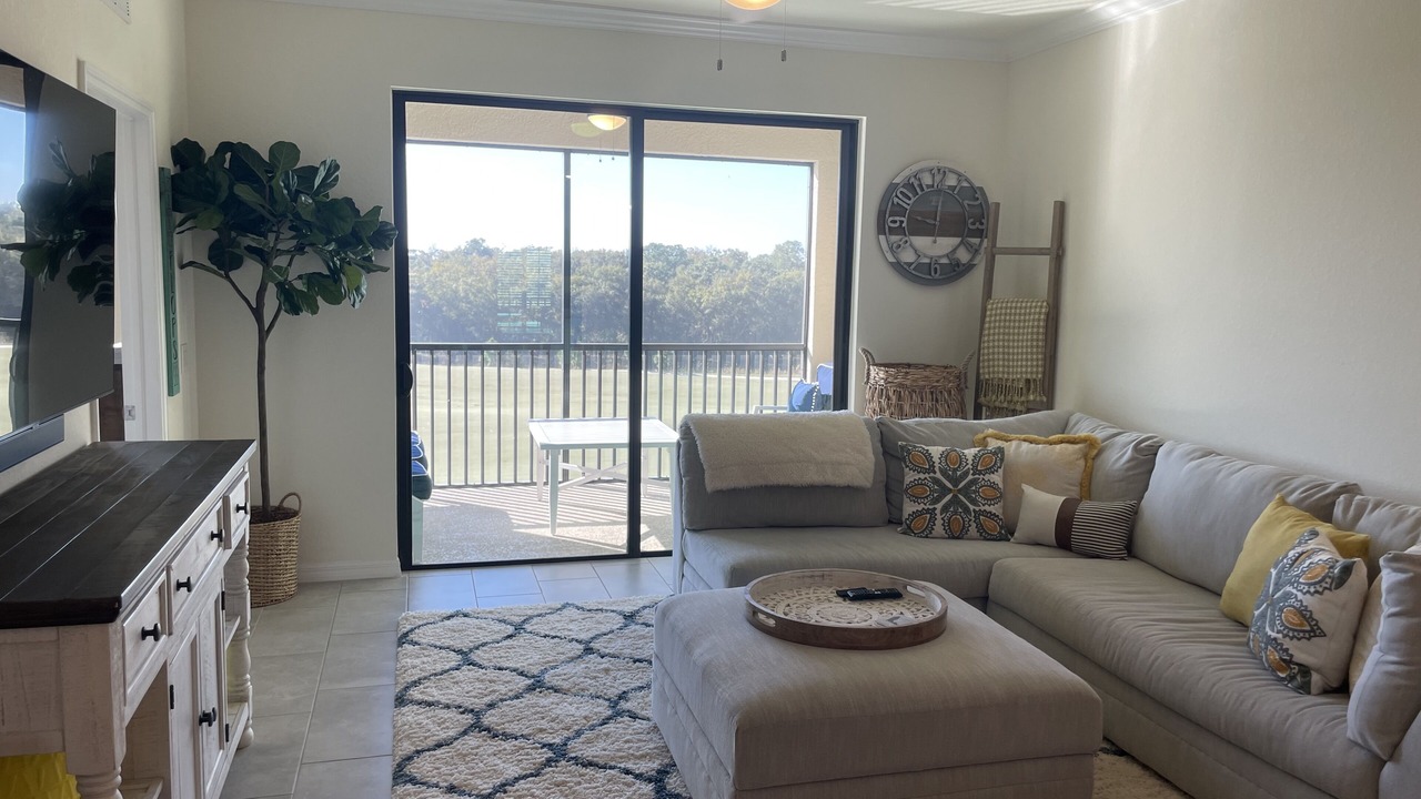 Photo of Livingroom in Lakewood Ranch