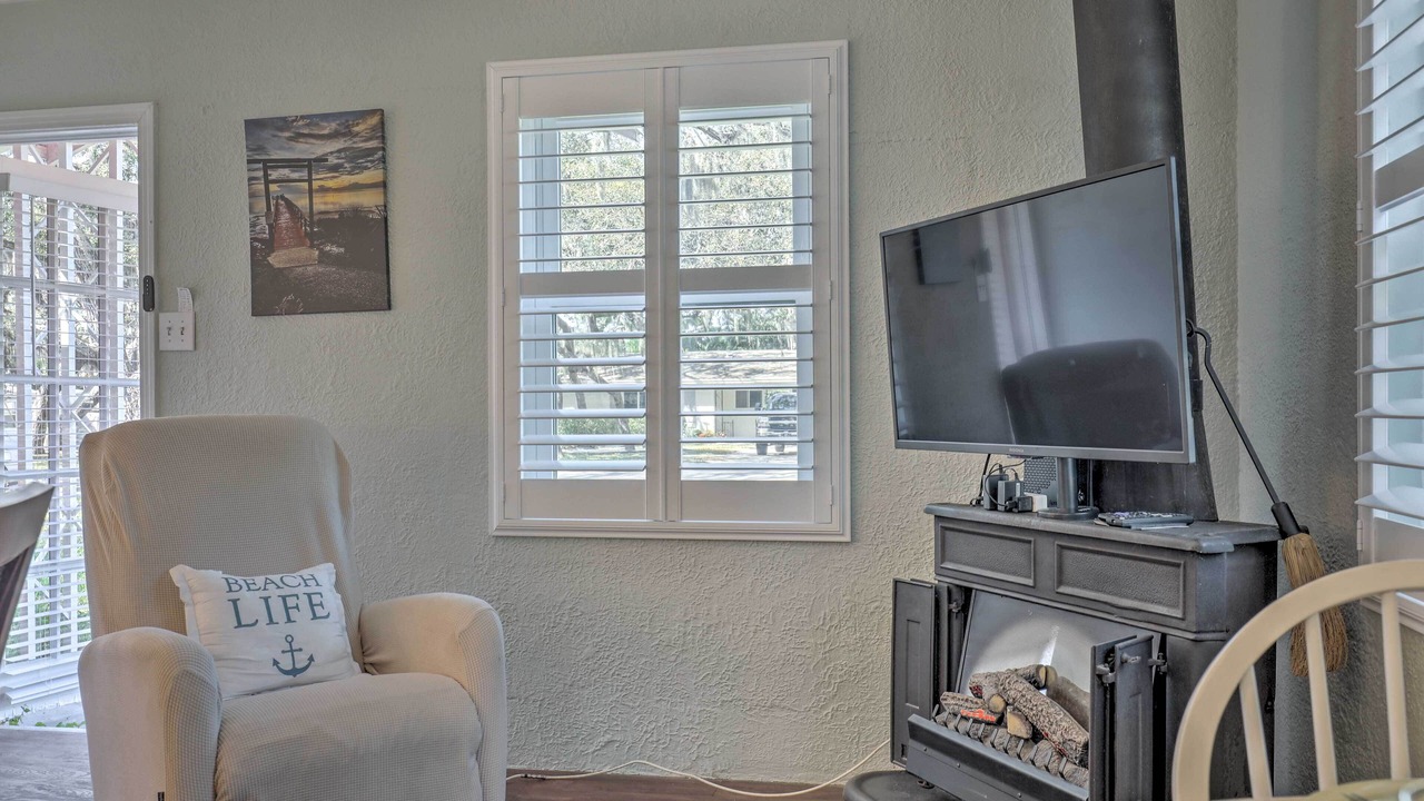 Photo of Livingroom in Crystal Beach