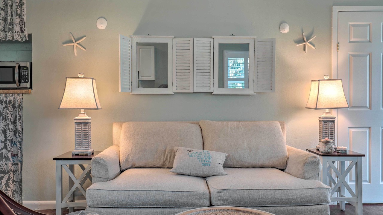 Photo of Livingroom in Crystal Beach