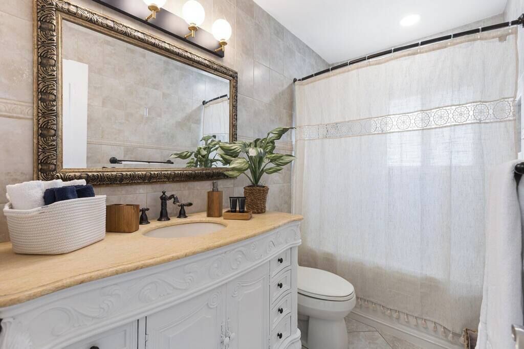 Photo of Bathroom in Santa Barbara Estates