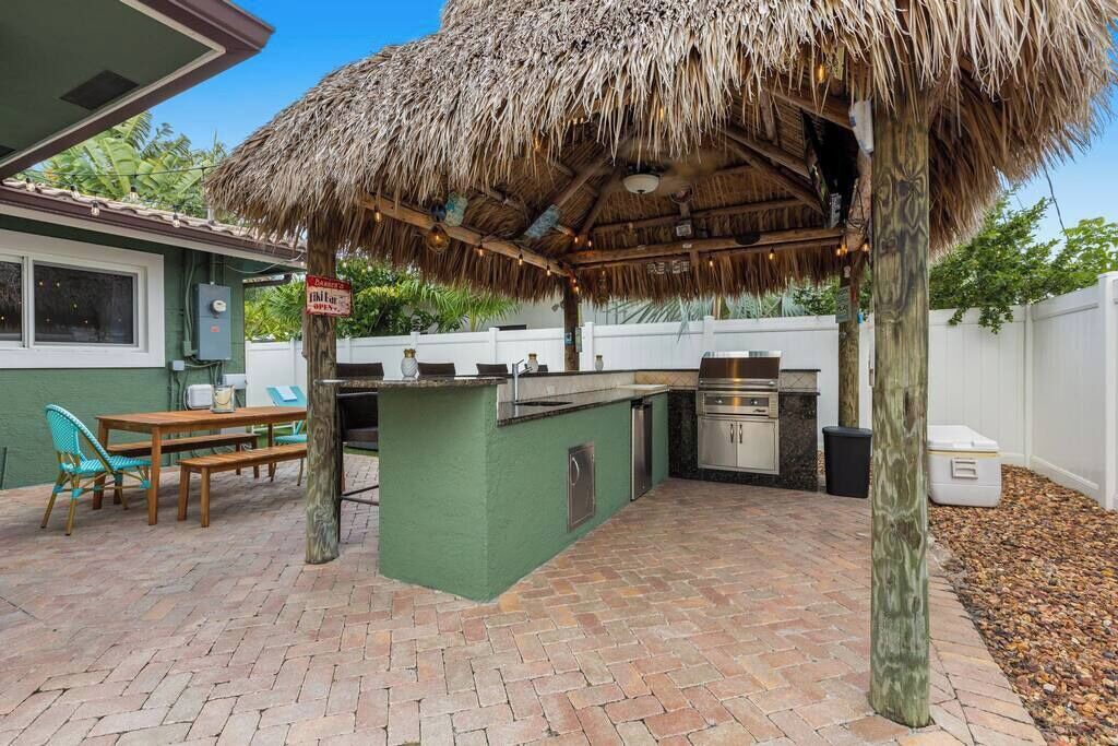 Photo of Outdoor in Santa Barbara Estates