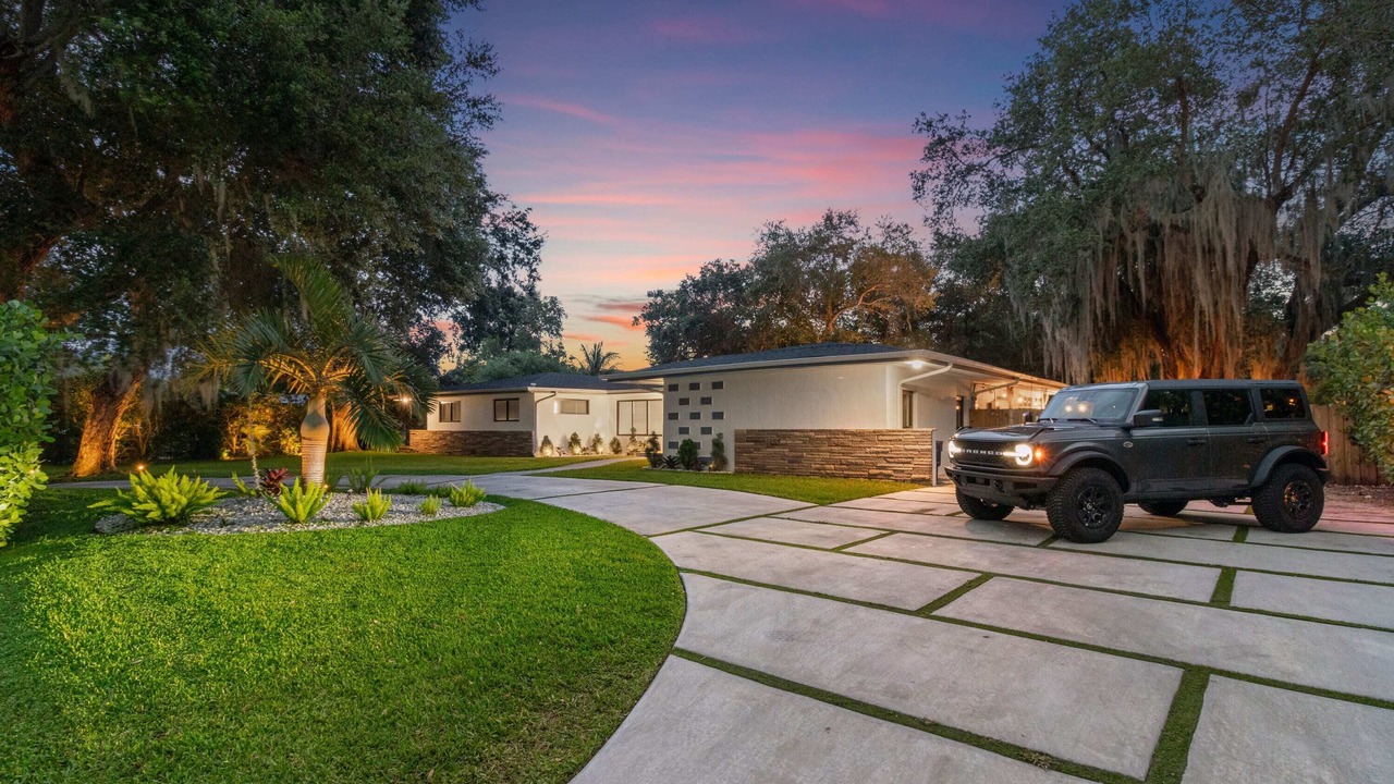 Photo of Outdoor in Golden Glades