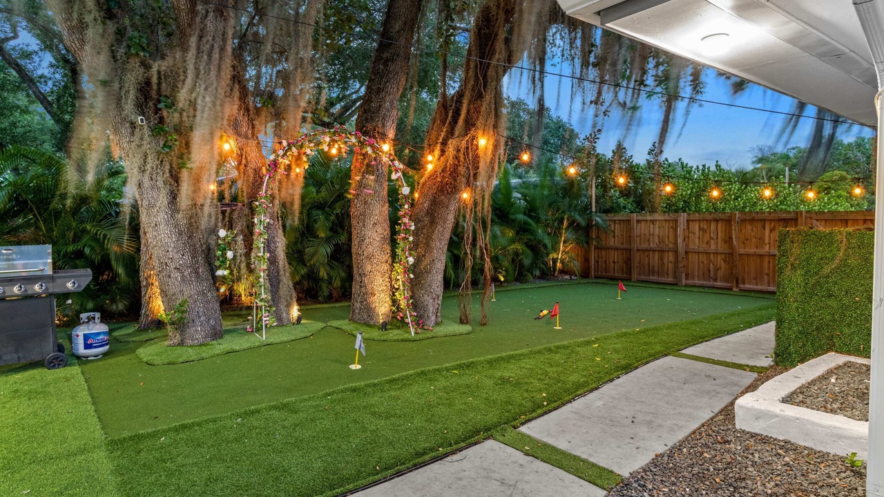 Photo of Outdoor in Golden Glades