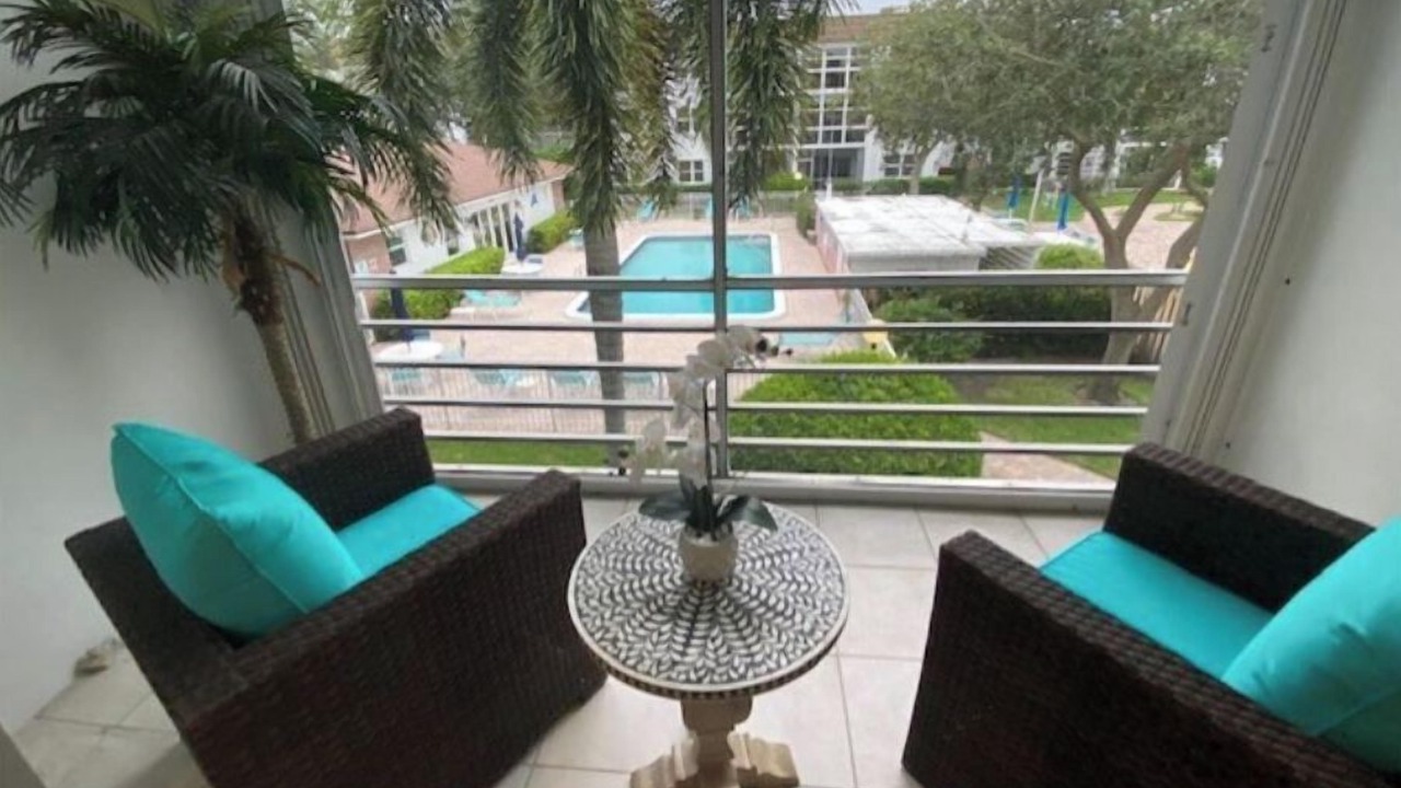 Photo of Patio Balcony in Bel Air