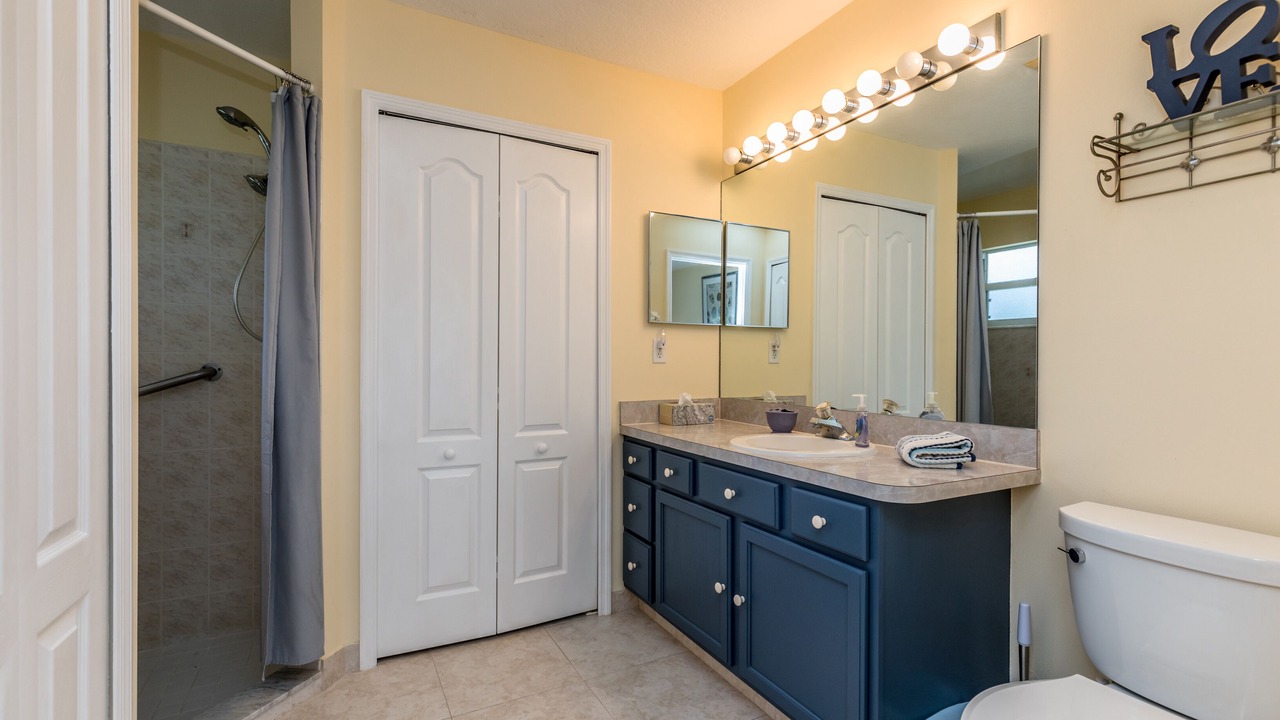 Photo of Bathroom in Sebastian Highlands