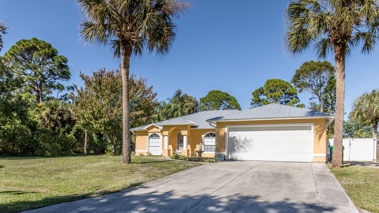 Photo of Outdoor in Sebastian Highlands