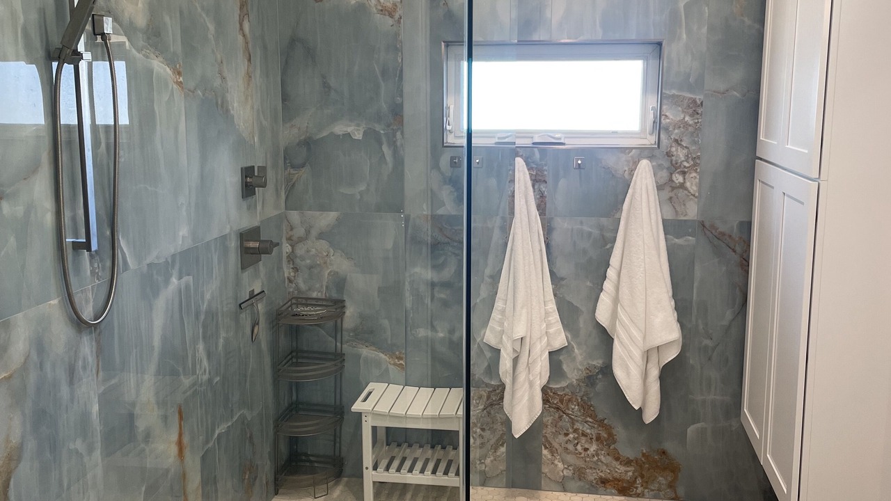 Photo of Bathroom in Harbor Oaks