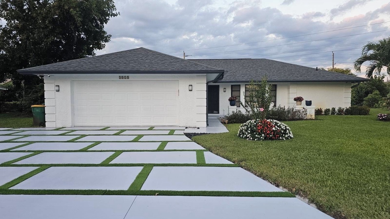Photo of Outdoor in Kings Lake