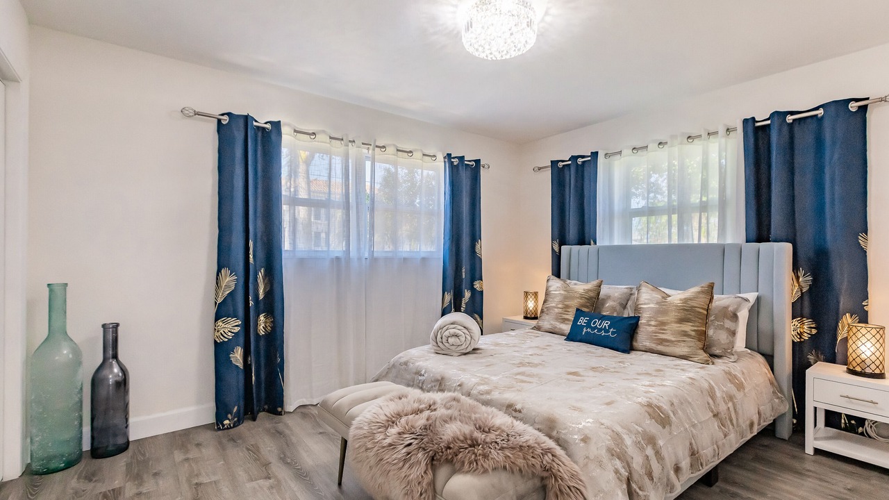 Photo of Bedroom in Edgewater