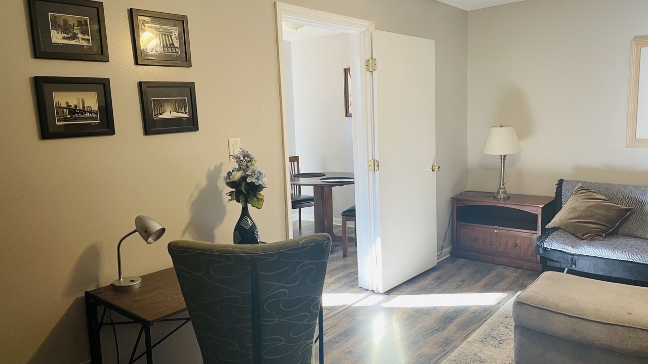 Photo of Livingroom in Tallahassee