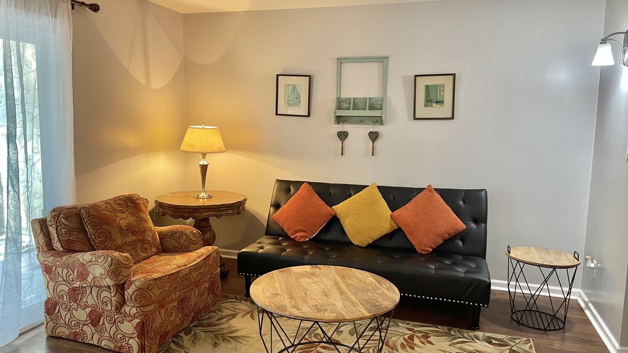 Photo of Livingroom in Tallahassee