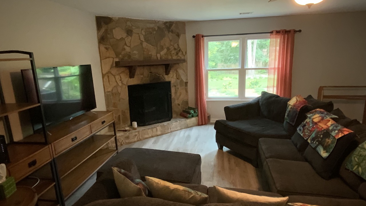 Photo of Livingroom in Tallahassee