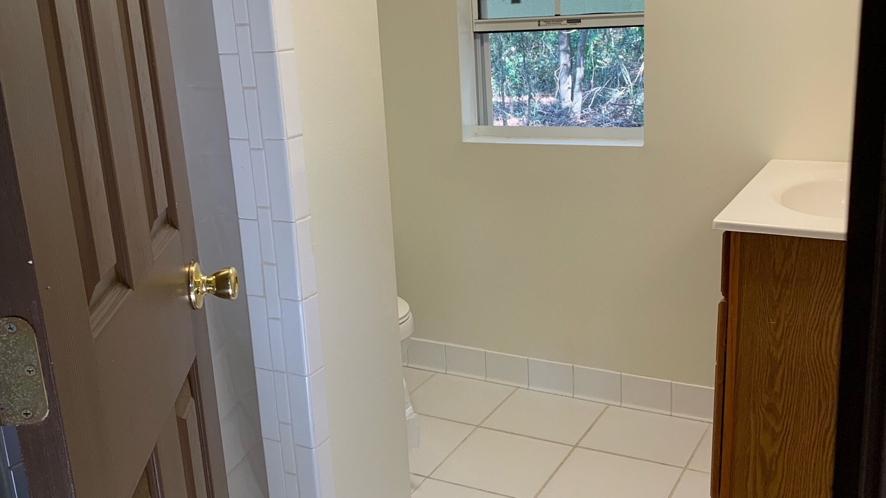 Photo of Bathroom in Live Oak
