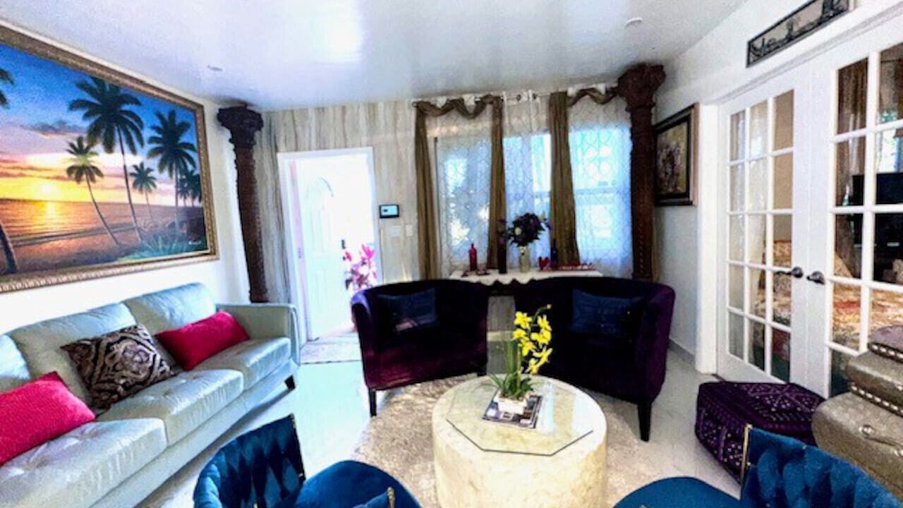 Photo of Livingroom in Hallandale Beach