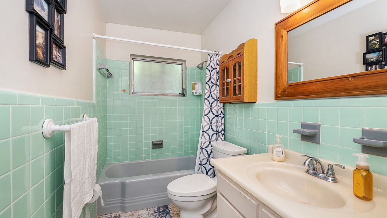 Photo of Bathroom in Fairvilla