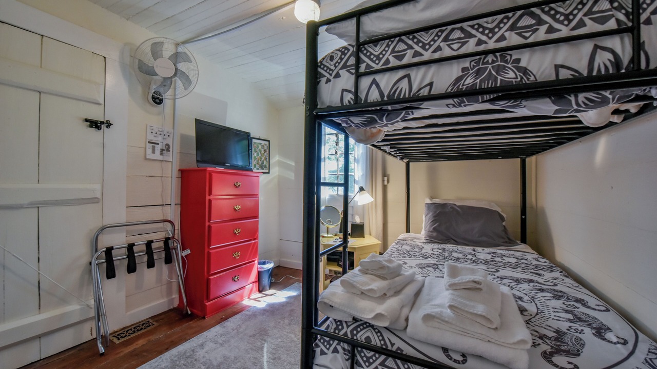 Photo of Bedroom in Northport