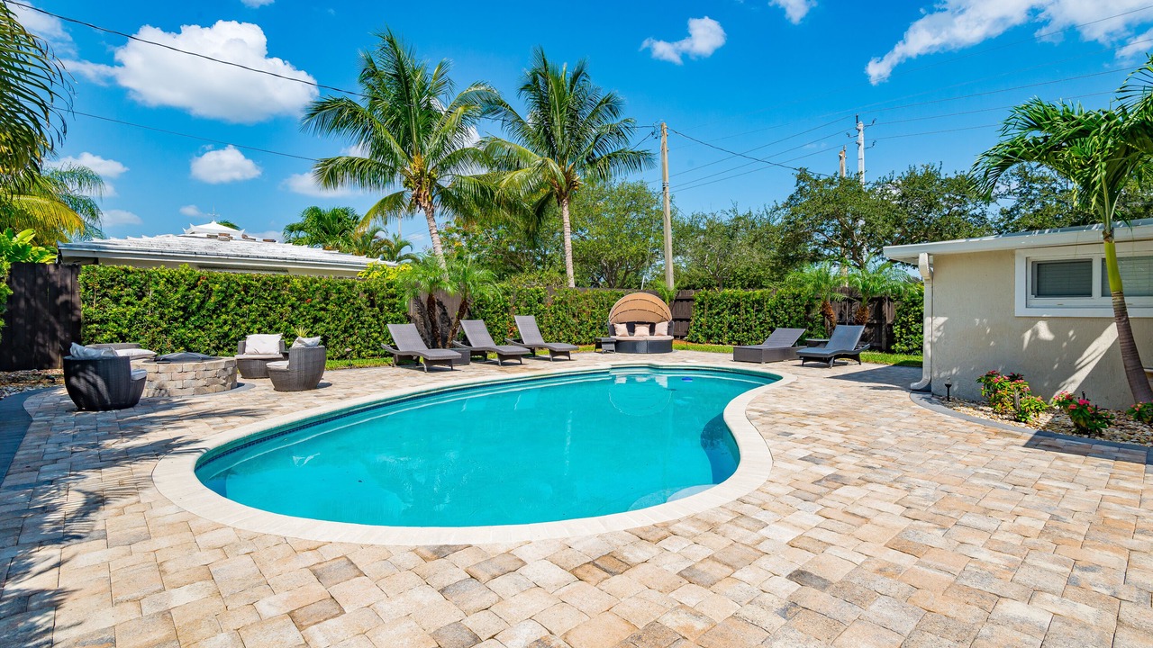 Photo of Outdoor in Poinsettia Heights