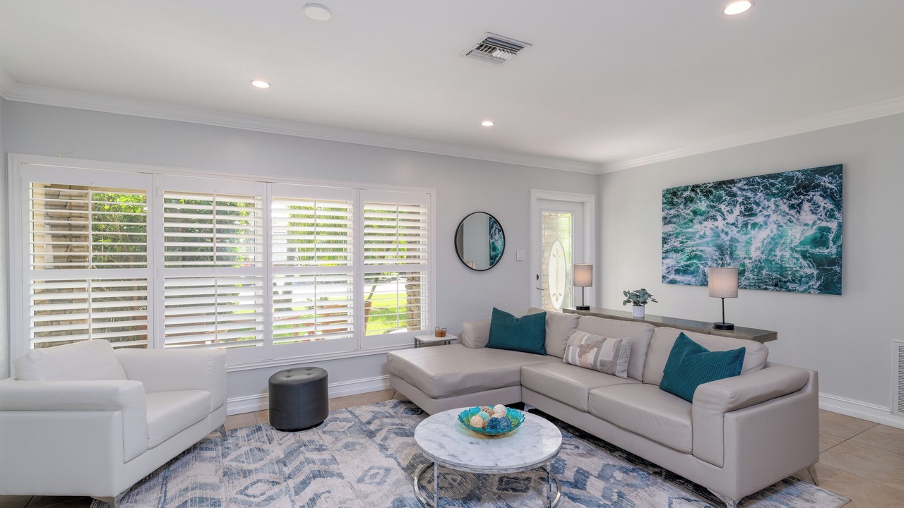 Photo of Livingroom in Poinsettia Heights
