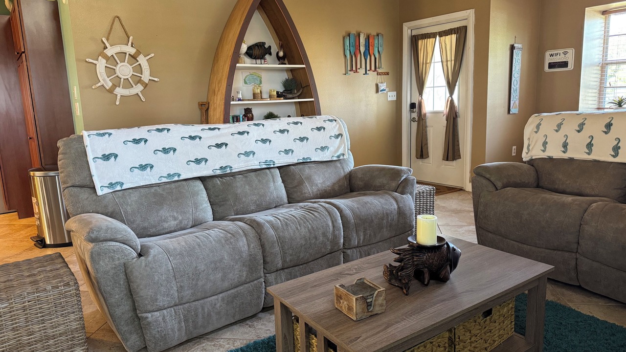 Photo of Livingroom in Taylor Creek