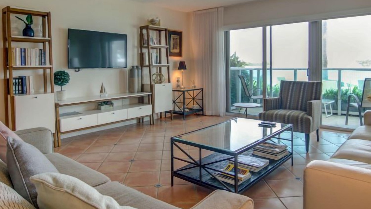 Photo of Livingroom in Bal Harbour