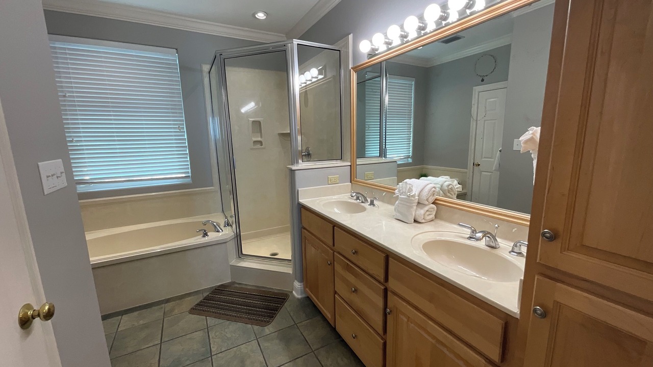 Photo of Bathroom in Surf Side Shores