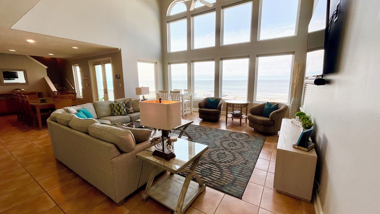 Photo of Livingroom in Surf Side Shores
