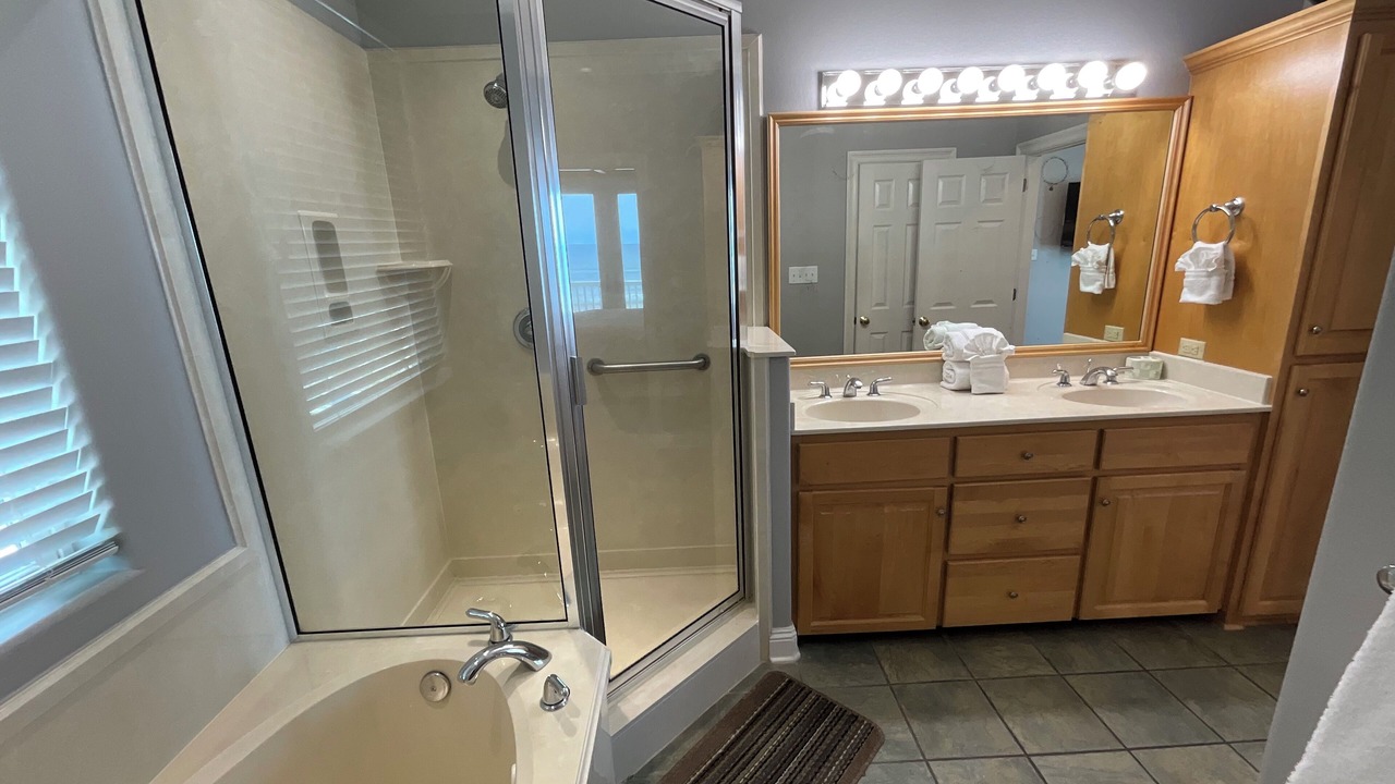 Photo of Bathroom in Surf Side Shores