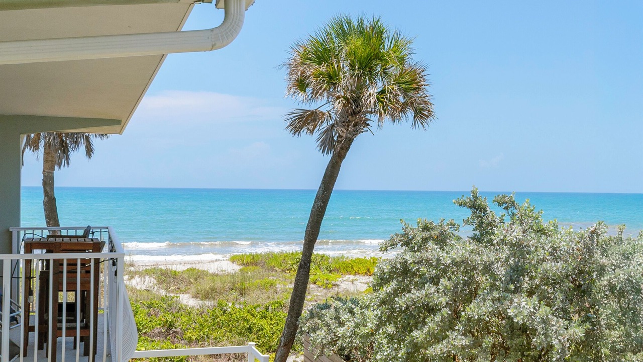 Photo of Patio Balcony in Crescent Beach