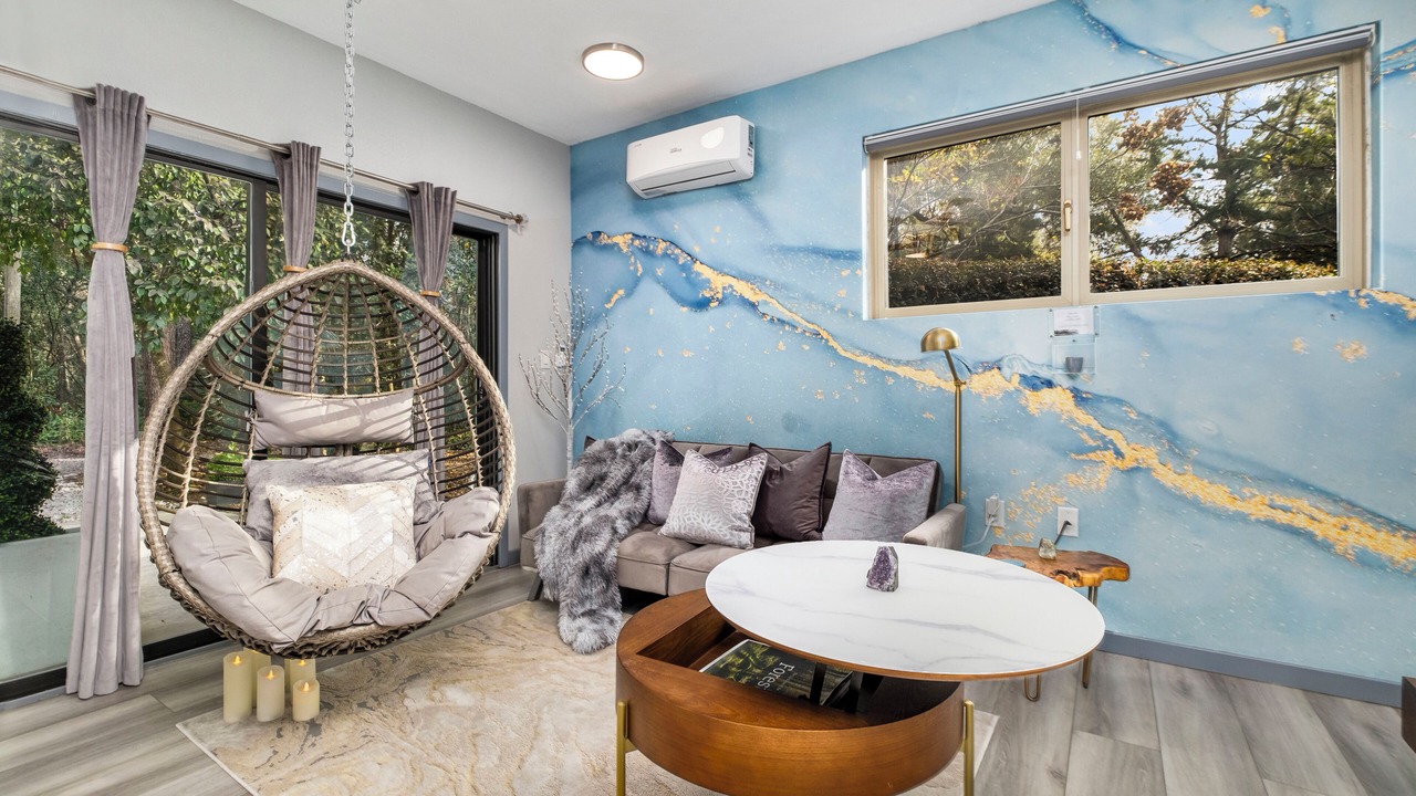 Photo of Livingroom in Gainesville