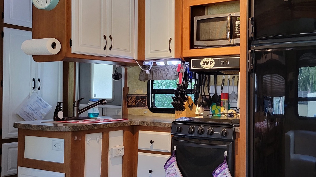 Photo of Kitchen in Bearss Plaza