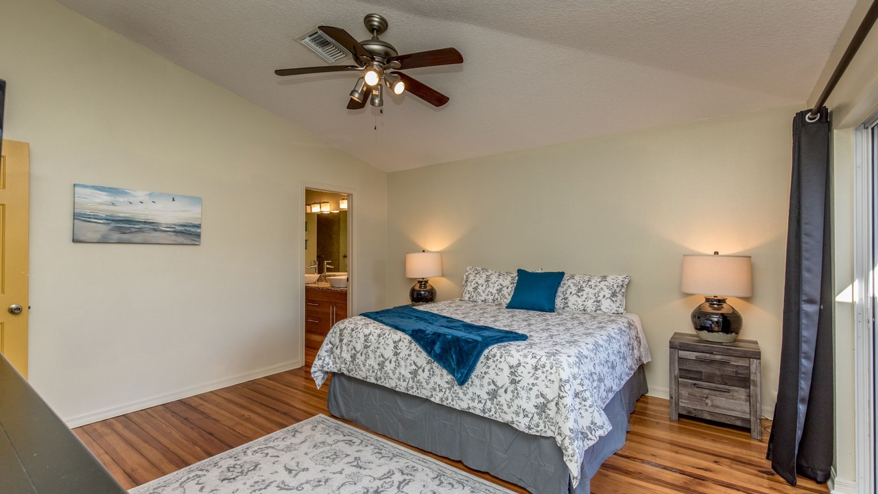 Photo of Bedroom in Roseland