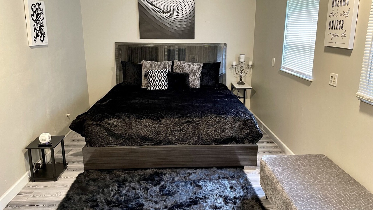 Photo of Bedroom in Sunrise