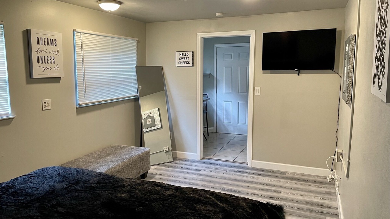 Photo of Bedroom in Sunrise