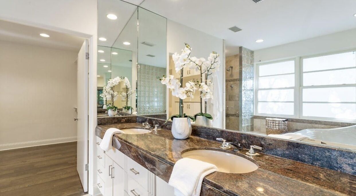 Photo of Bathroom in Avondale