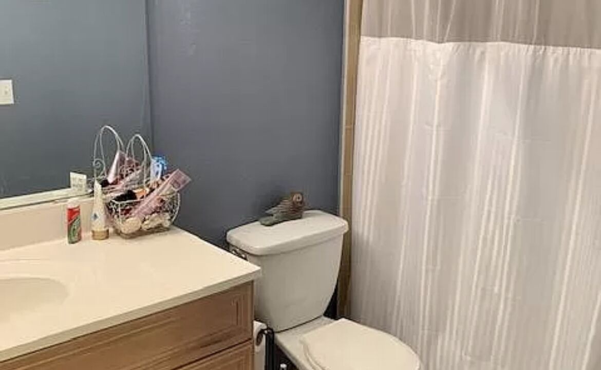 Photo of Bathroom in Twin Lakes