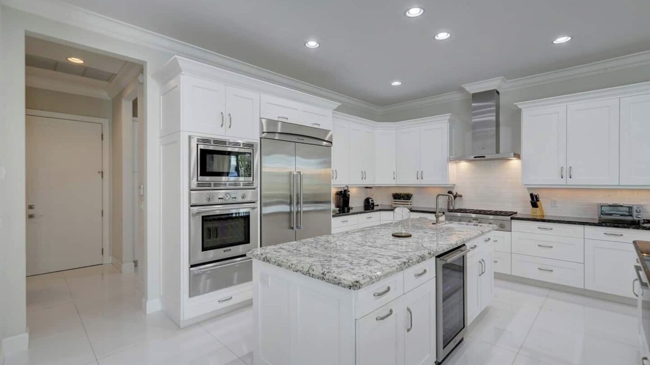 Photo of Kitchen in 17th Street Causeway