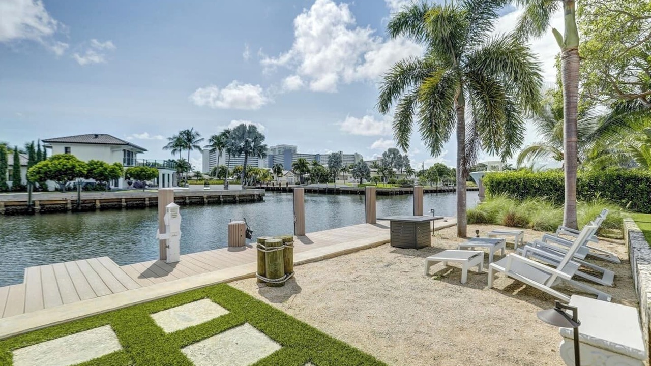 Photo of Outdoor in 17th Street Causeway