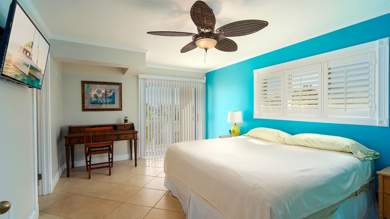 Photo of Bedroom in Whispering Pines