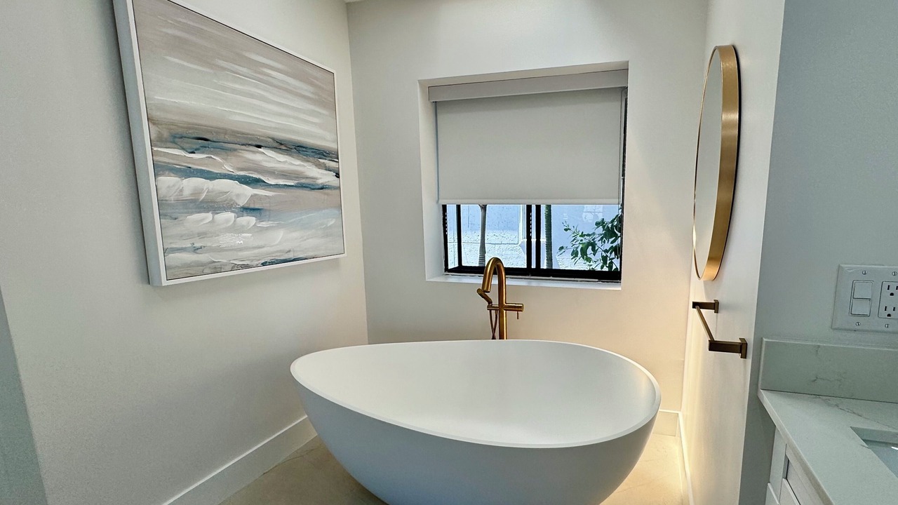 Photo of Bathroom in Hendricks and Venice Isles
