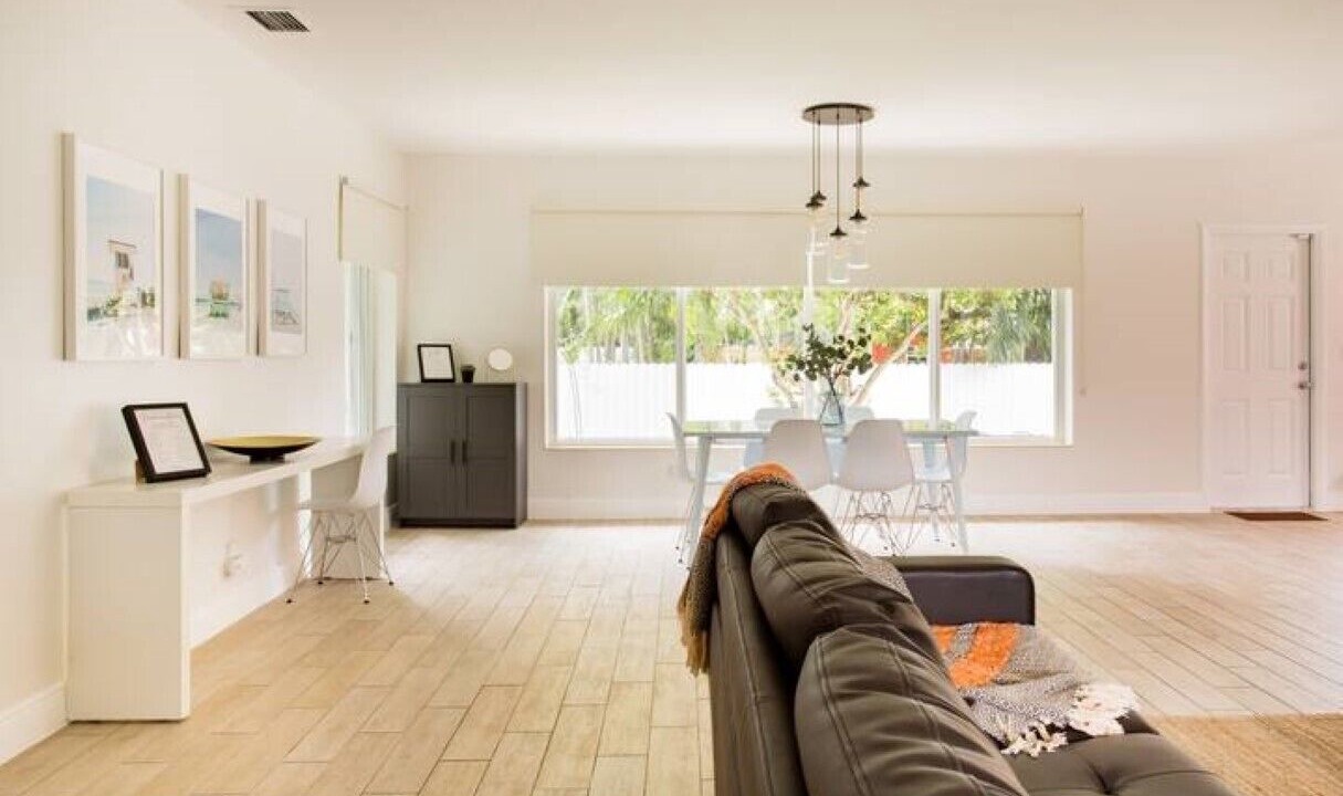 Photo of Livingroom in Coral Terrace
