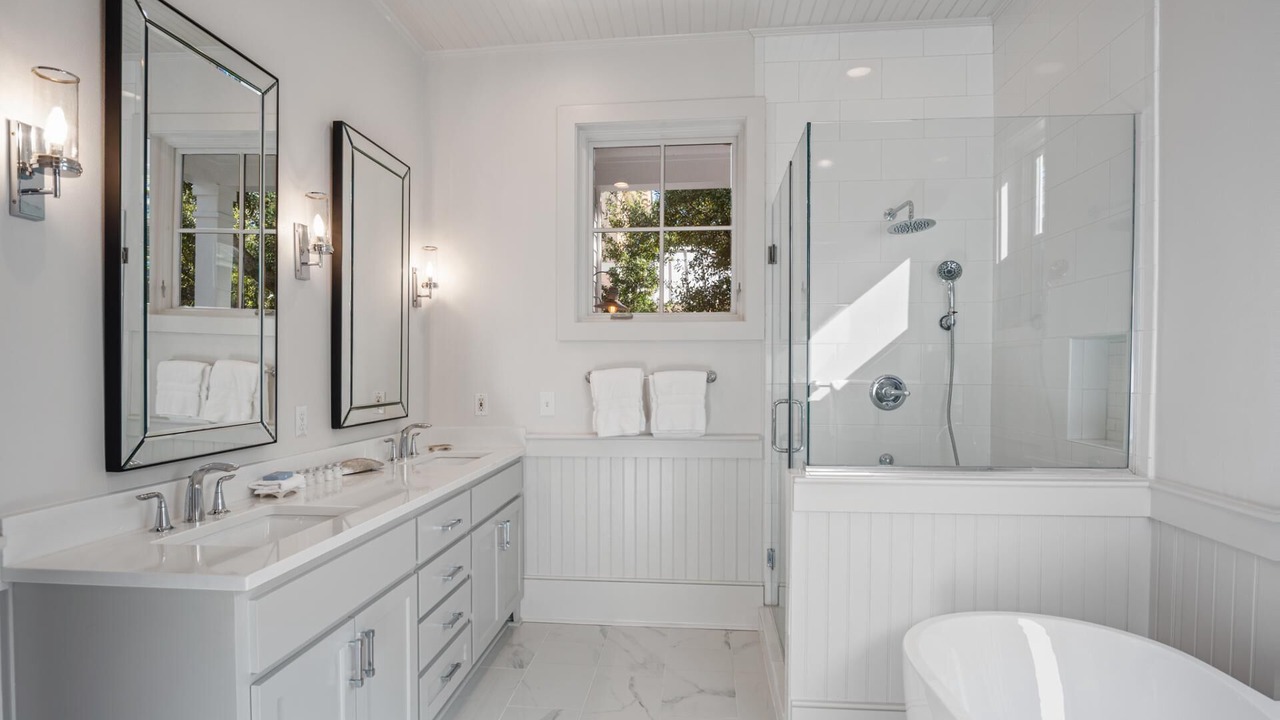 Photo of Bathroom in Cottage District
