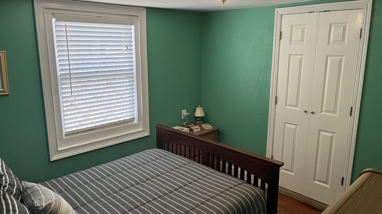 Photo of Bedroom in Harbor Oaks
